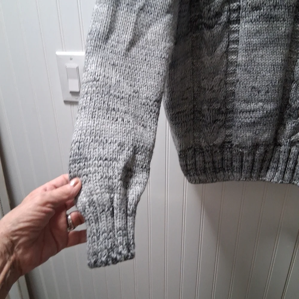 Men's Gray Cable Knit Sweater with Button Detail - Picture 11 of 16